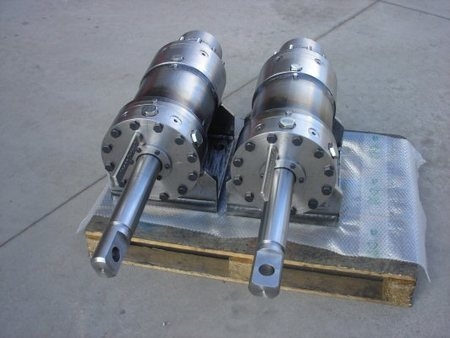 342-Hydraulic cylinder